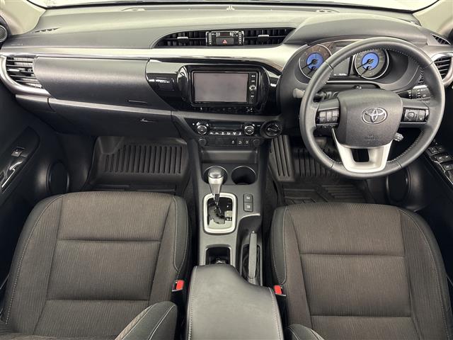 Toyota Hilux 3