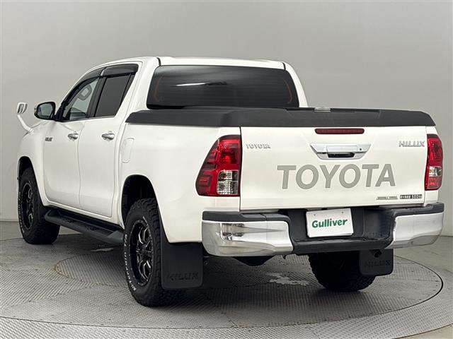 Toyota Hilux 5