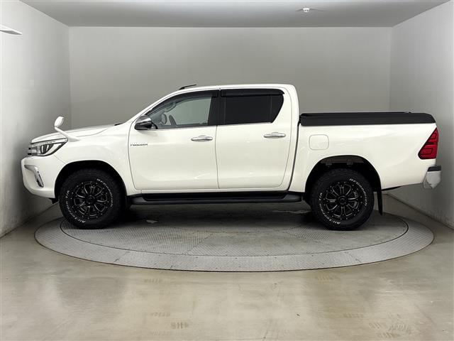 Toyota Hilux 9