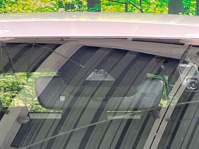 Lexus UX 5