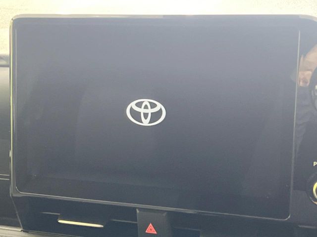 Toyota Voxy 4