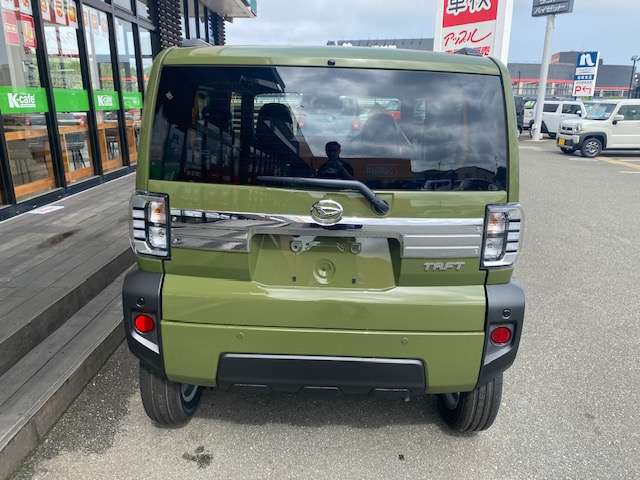 Daihatsu Taft 7