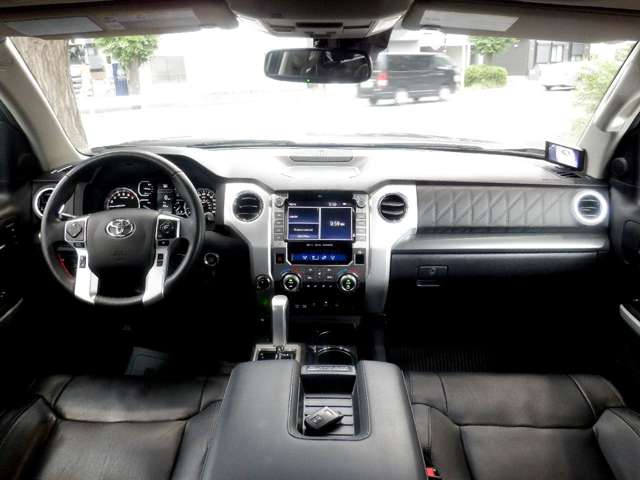 Toyota Tundra 12