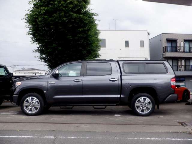 Toyota Tundra 2
