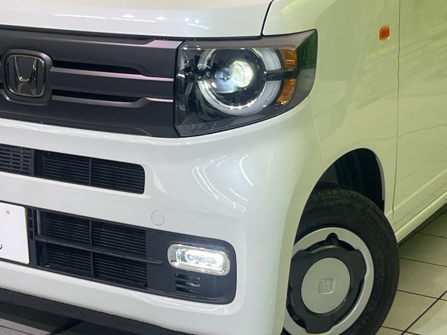 Honda N-VAN 12