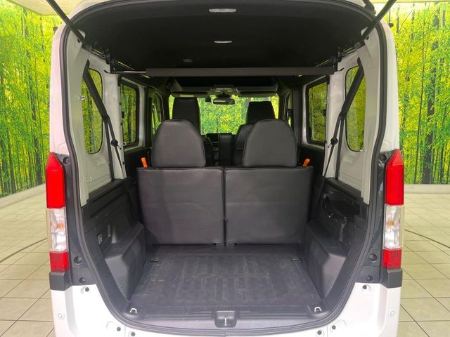 Honda N-VAN 10