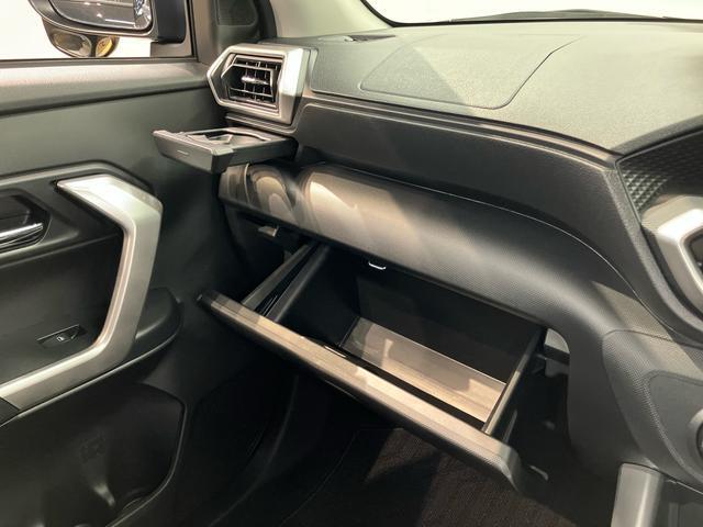 Daihatsu Rocky 12