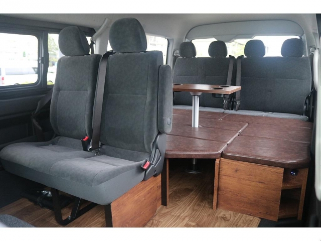 Toyota Hiace 3