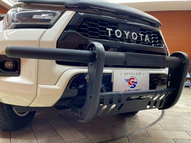 Toyota Hilux 5