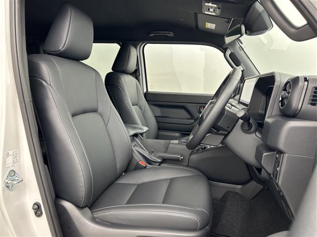 Toyota Land Cruiser FJ 11