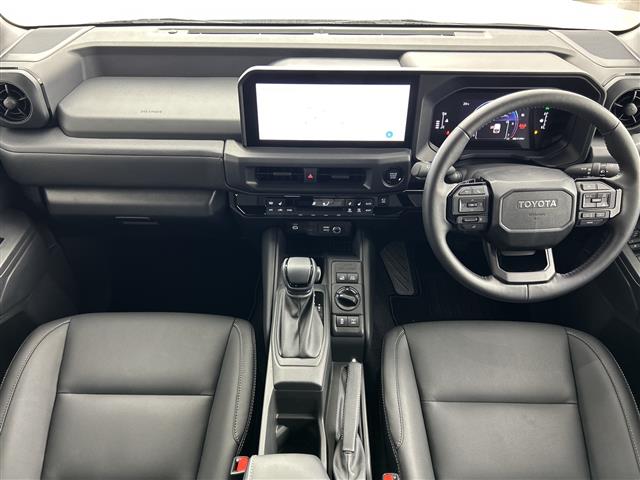 Toyota Land Cruiser FJ 3