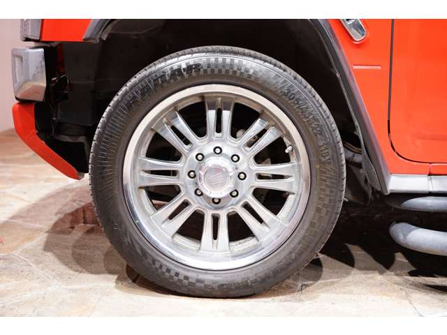 Hummer H2 12