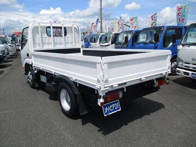 Hino Dutro 4