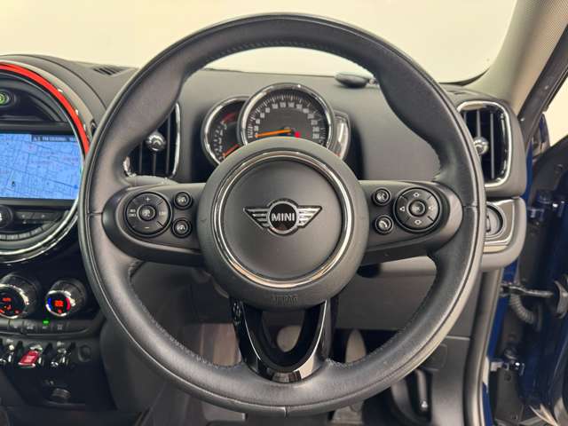 MINI Crossover 5