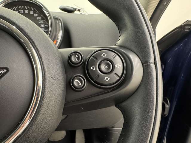MINI Crossover 7