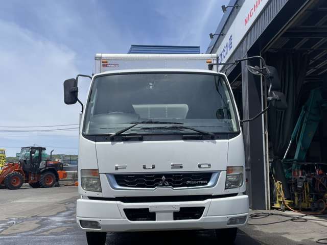 Mitsubishi Fuso Fighter 12