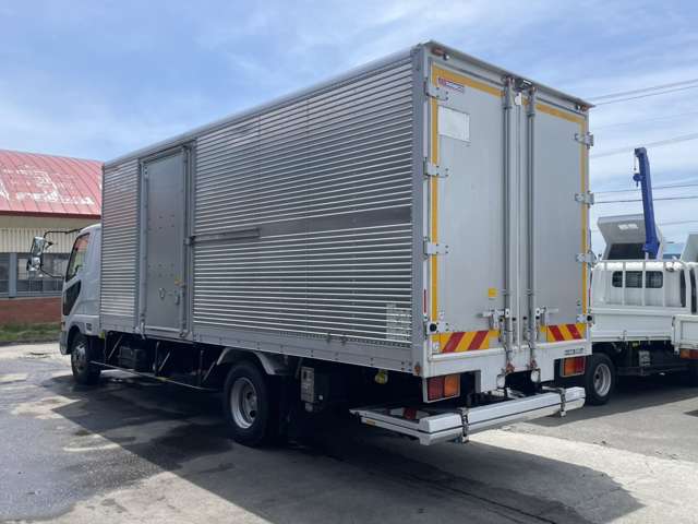 Mitsubishi Fuso Fighter 6