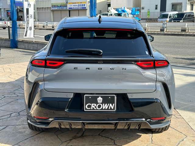Toyota Crown Sport 7