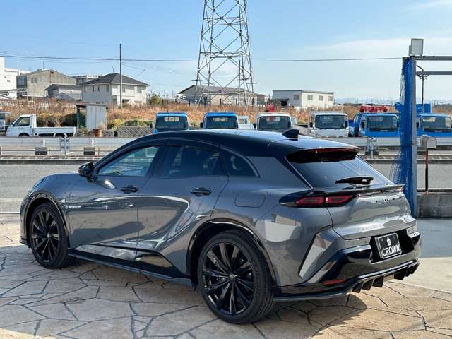Toyota Crown Sport 8