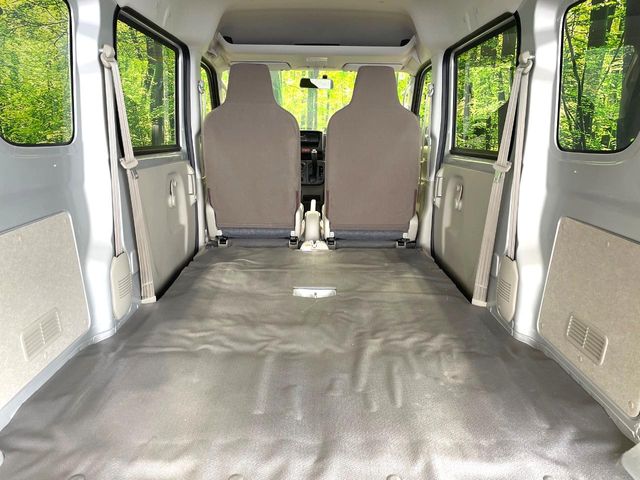 Nissan NV100 Clipper 10
