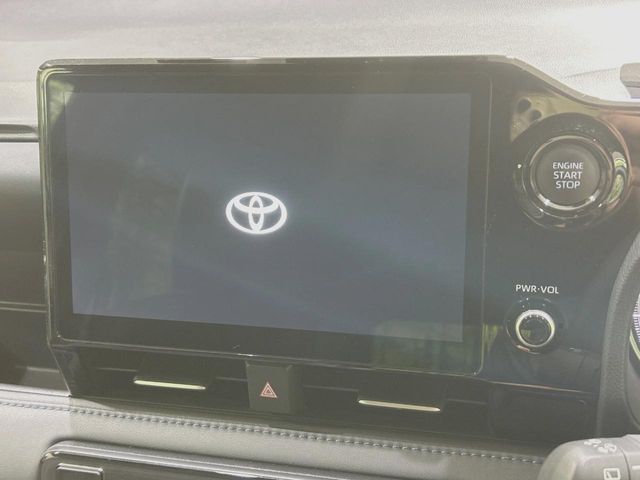Toyota Voxy 4
