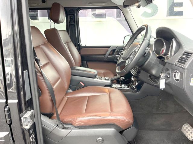Mercedes-Benz G-Class 9