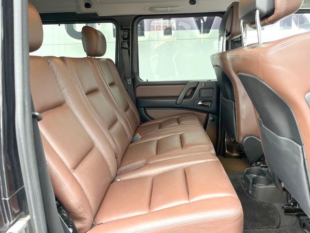 Mercedes-Benz G-Class 10