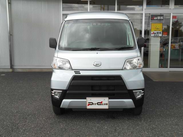 Daihatsu Hijet Cargo 9