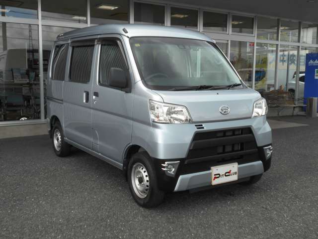 Daihatsu Hijet Cargo 10