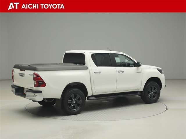 Toyota Hilux 6