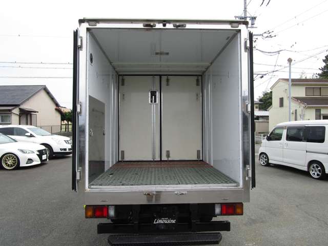 Isuzu Elf 11