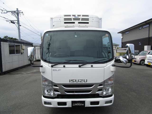 Isuzu Elf 2