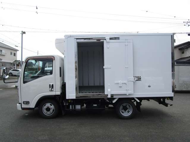 Isuzu Elf 10