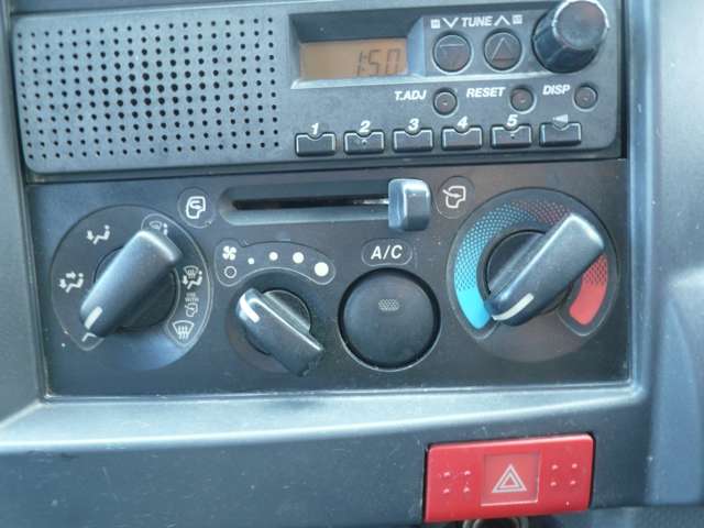 Isuzu Elf 5