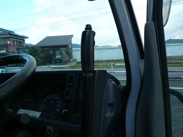 Isuzu Elf 10