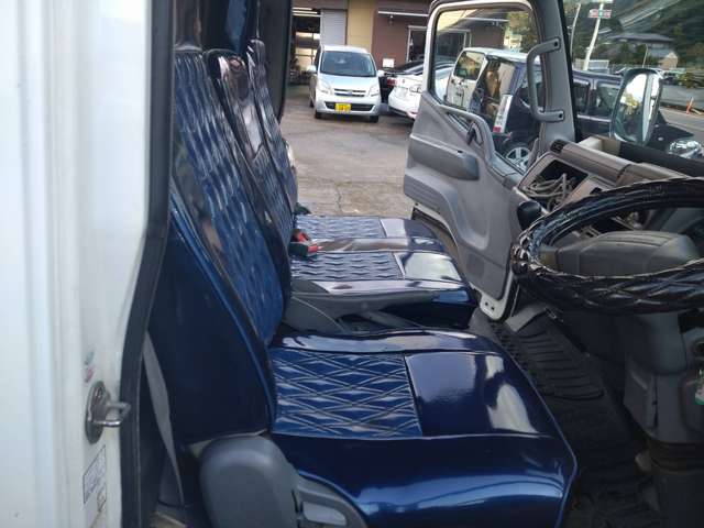 Mitsubishi Fuso Canter 12
