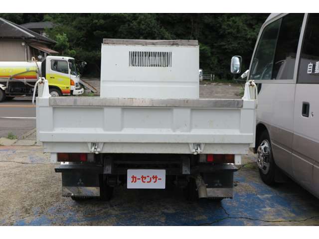 Mitsubishi Fuso Canter 7