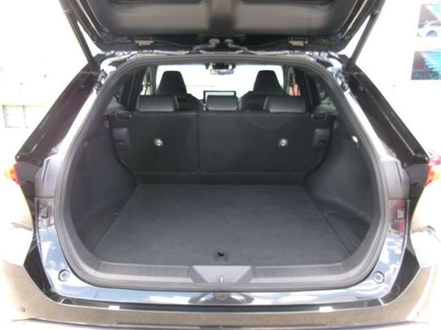 Toyota Harrier 11
