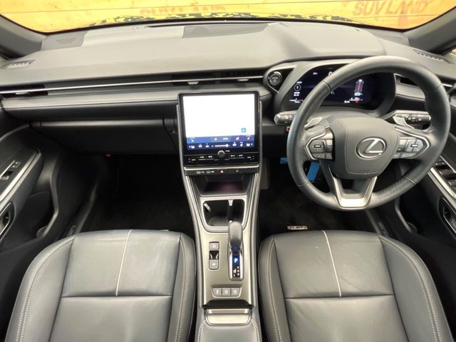 Lexus LBX 2