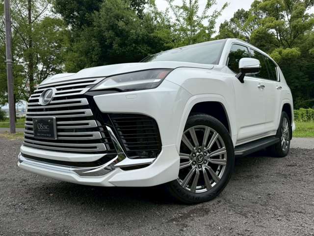 Lexus LX 10