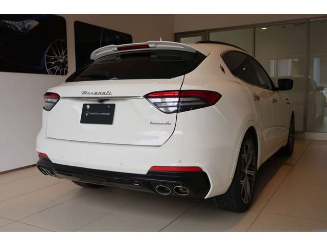 Maserati Levante 4