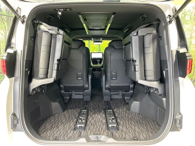 Toyota Alphard 11