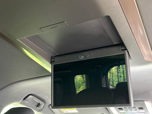 Toyota Alphard 5