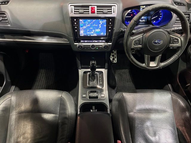 Subaru Legacy Outback 2