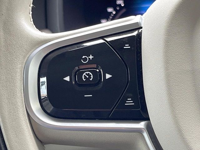 Volvo V90 Cross Country 12