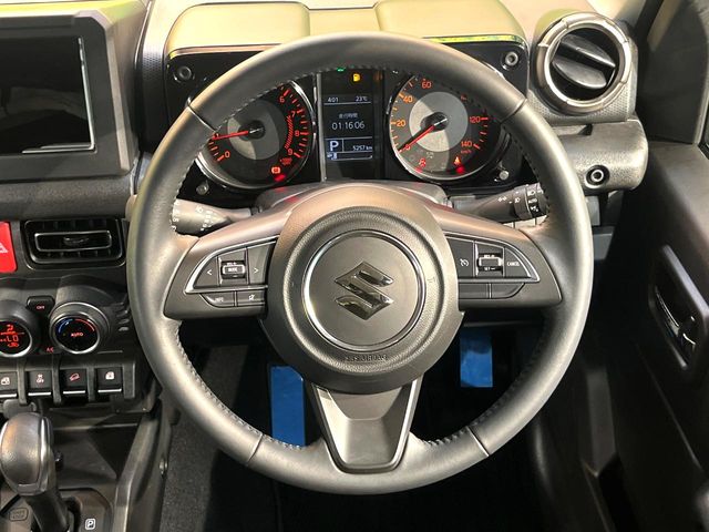 Suzuki Jimny 8
