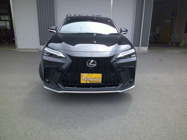 Lexus NX 4