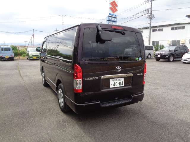 Toyota Regius Ace 4
