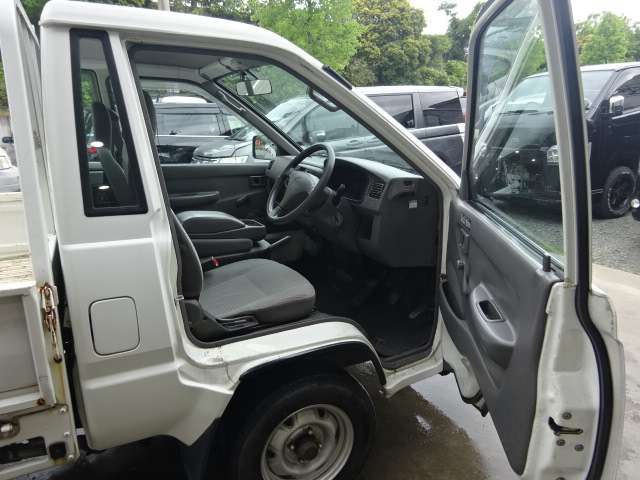 Toyota Light Ace Truck 11