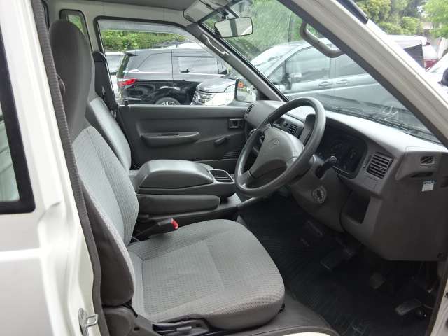 Toyota Light Ace Truck 12